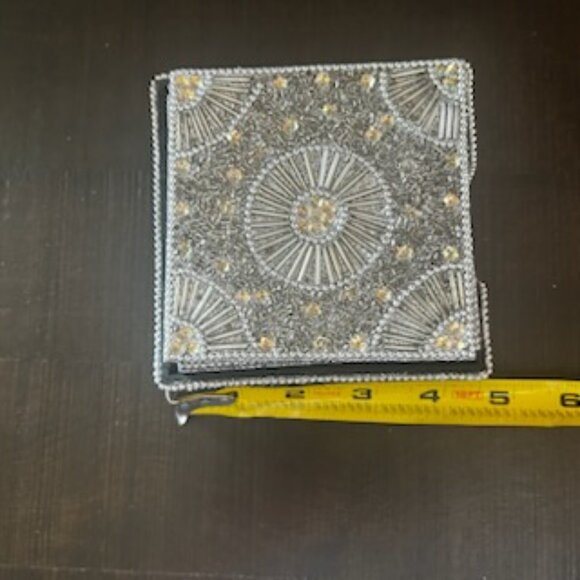 NWOT Set of 8 Silver Bedazzled Coasters in Matching Tray - Picture 9 of 15